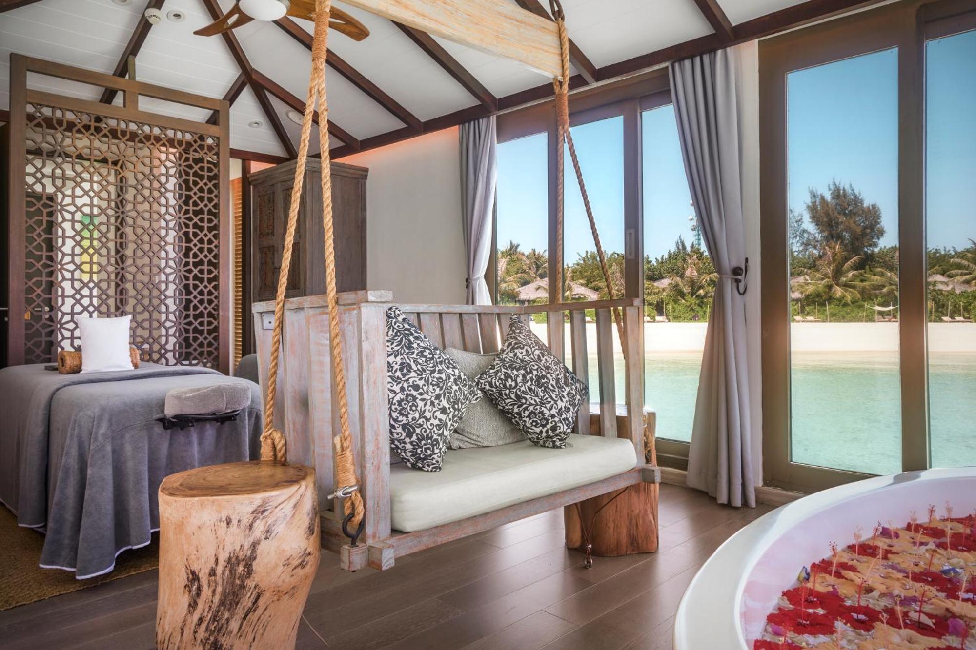 Hotel Grand Park Kodhipparu Maldives Baros Island Zewnętrze zdjęcie